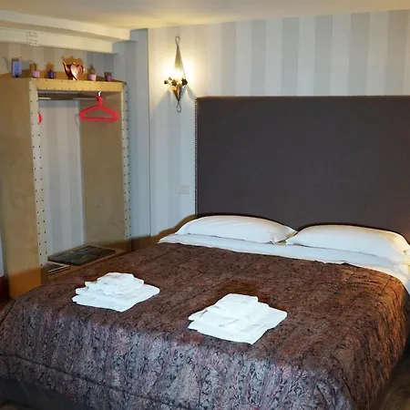 Pensjonat Dante's By Apulia